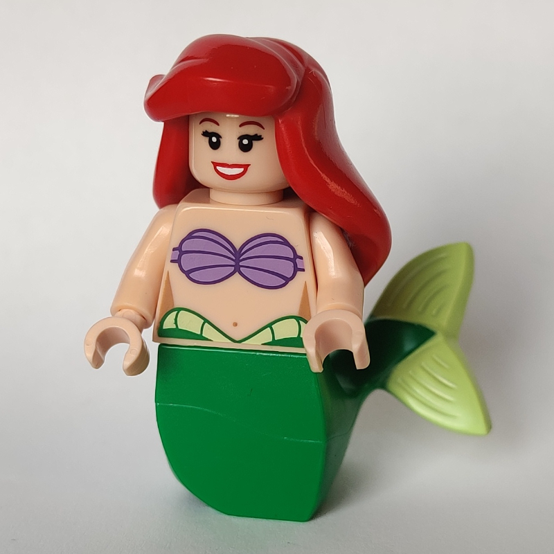 Ariel (CMF) — minifigure detail