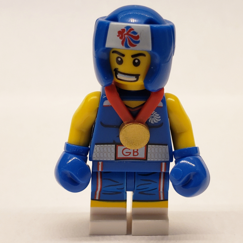 Brawny Boxer, Team GB (CMF) — minifigure detail