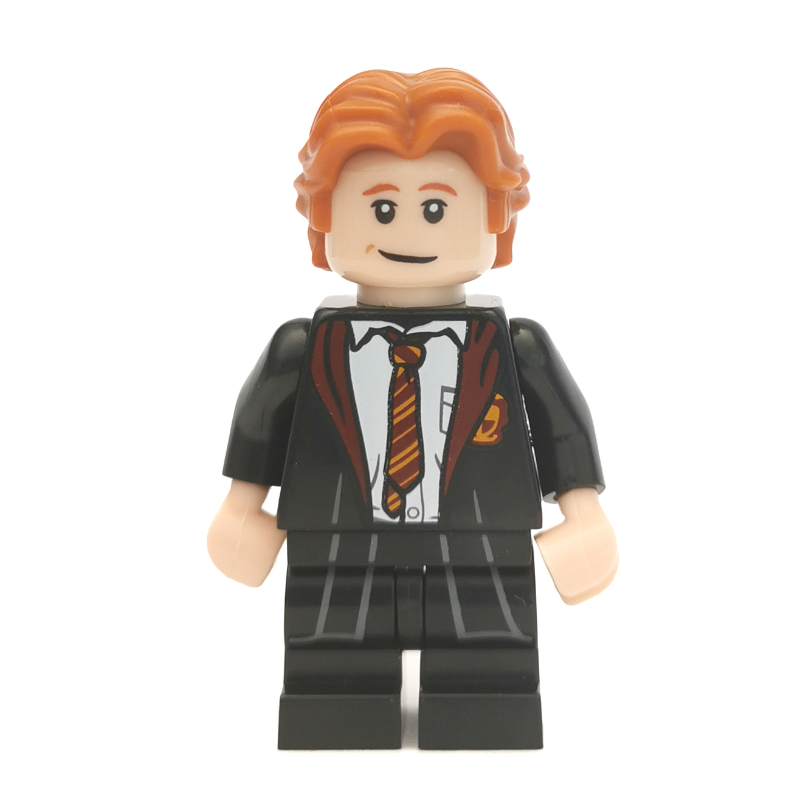Ron Weasley, Open Gryffindor Robe with Crest (CMF) — minifigure detail