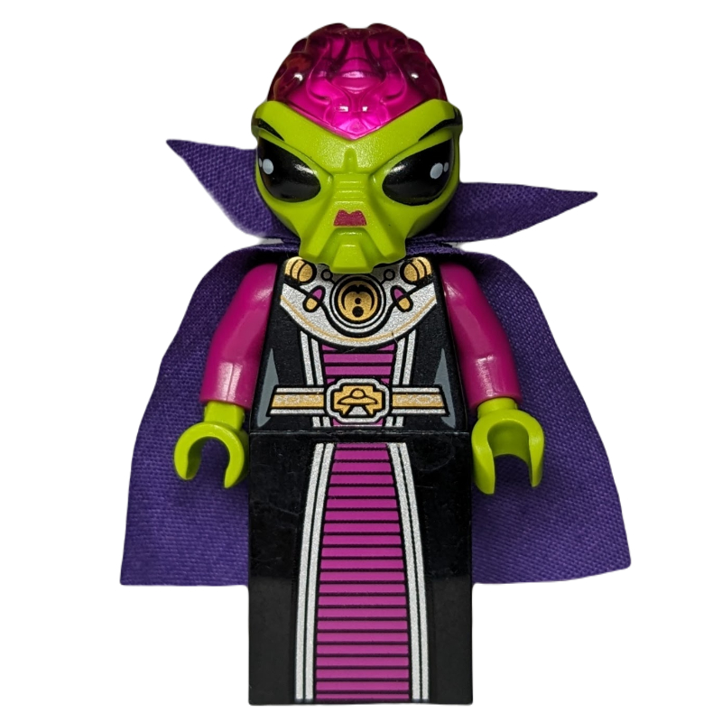 Alien Villainess — minifigure detail