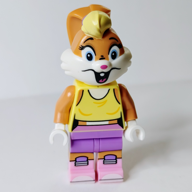 Lola Bunny — minifigure detail