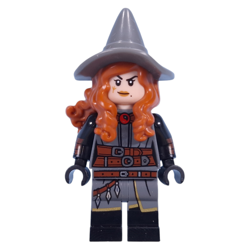 Tasha the Witch Queen — minifigure detail