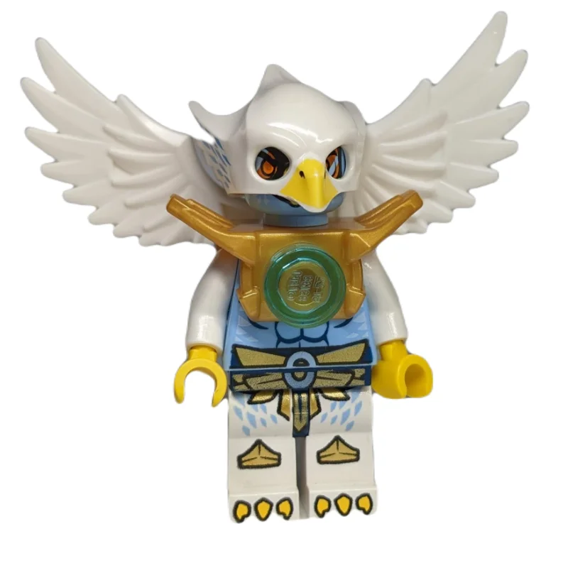 Ewar with Pearl Gold Shoulder Armor