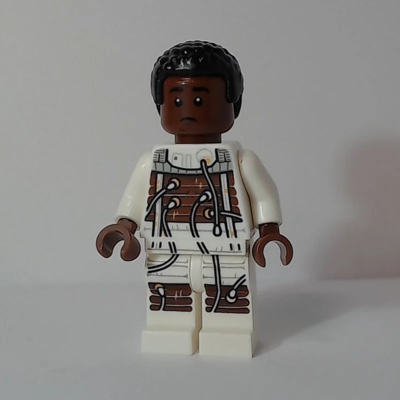 Finn, Bacta Suit