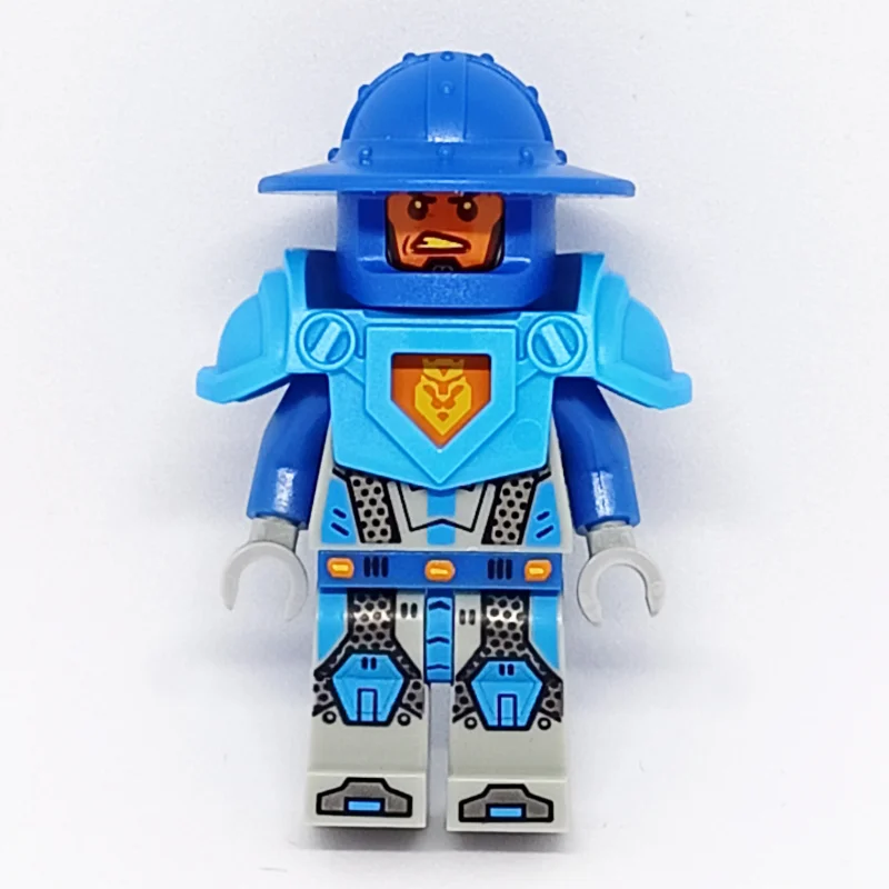 Nexo Knight Soldier with Blue Helmet with Wide Brim