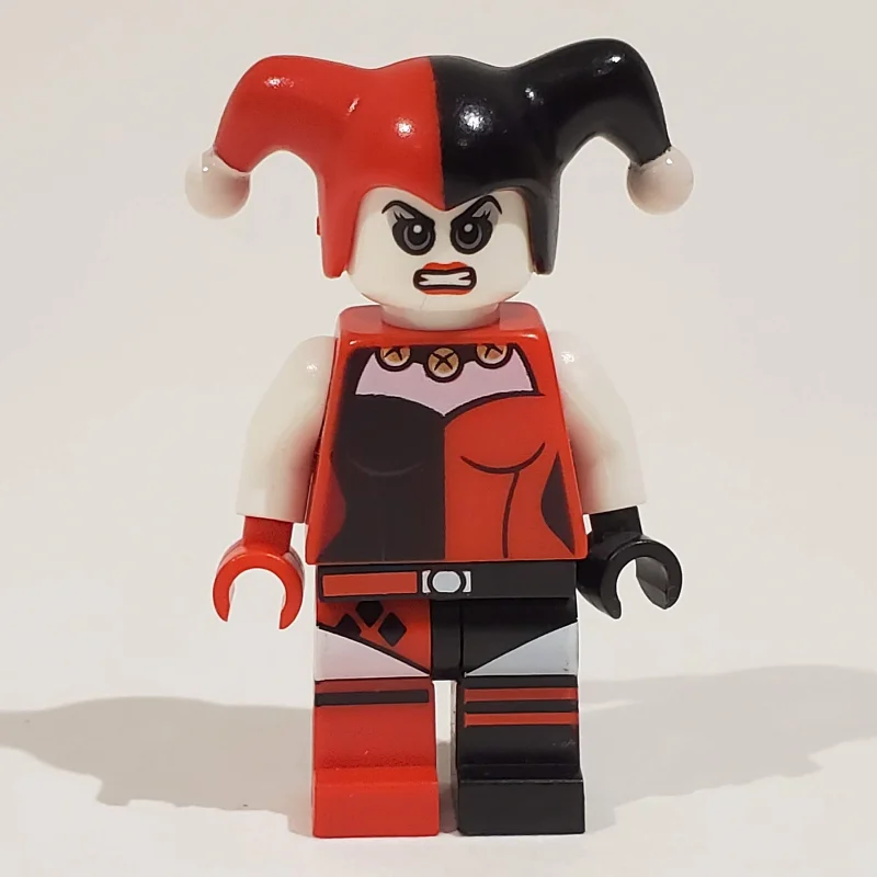 Harley Quinn in Black and Red Jester Outfit with White Arms