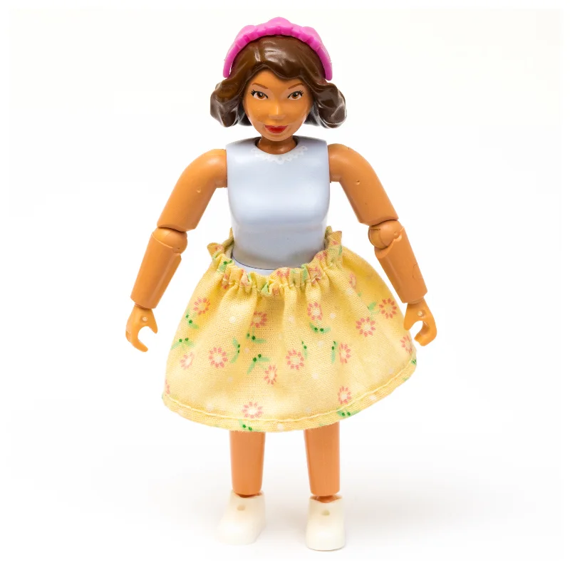 Belville Figure, Light Yellow Skirt, Medium Dark Pink Headband