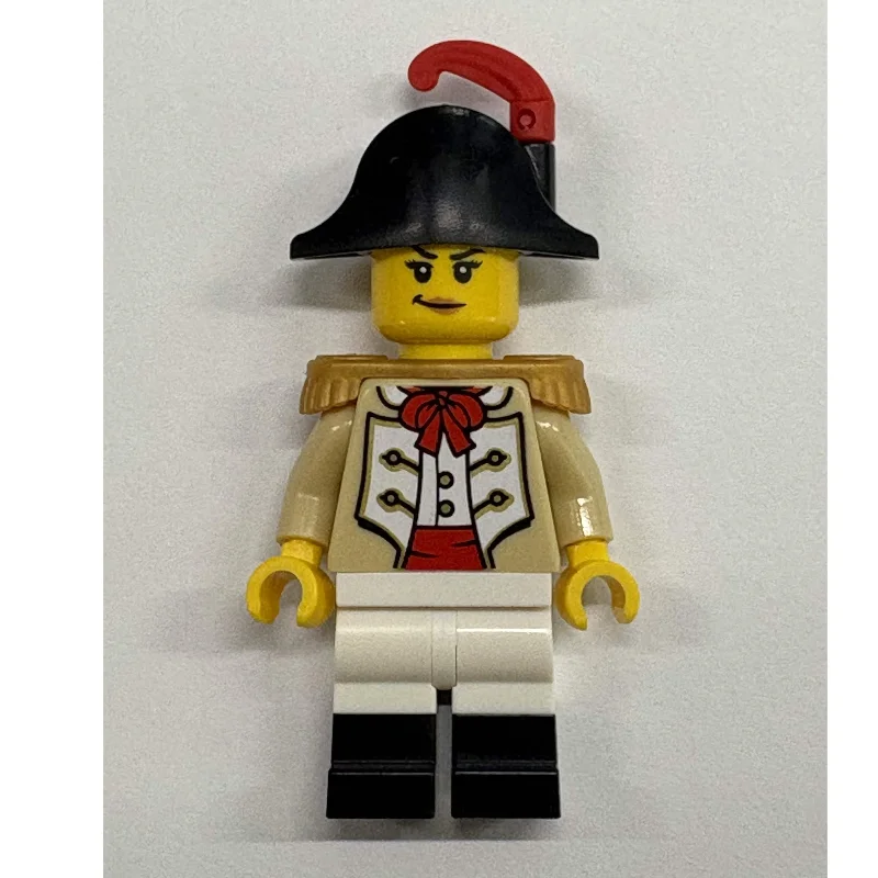 Marine, Female, Gold Epaulette, Black Bicorn
