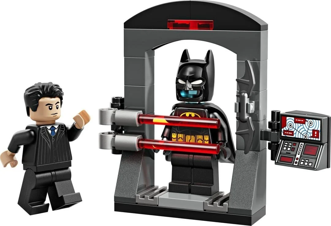 Batman: Bruce Wayne and the Batsuit